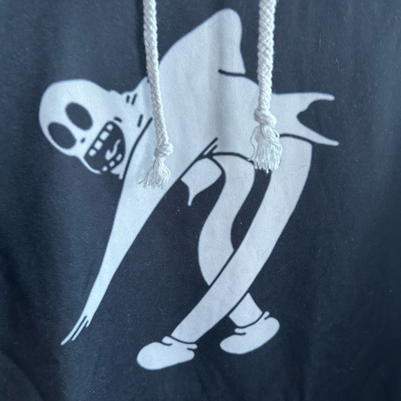 Sweatshirt - Picture 3 of 5